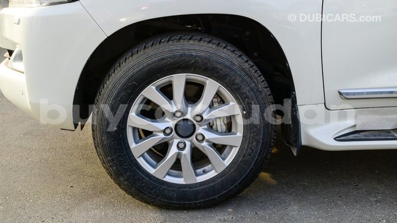 Big with watermark toyota land cruiser al jazirah state import dubai 3005