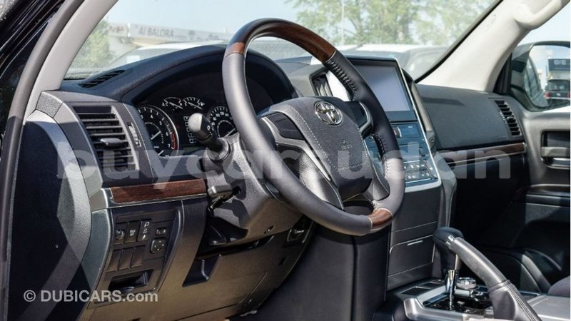 Big with watermark toyota land cruiser al jazirah state import dubai 3006