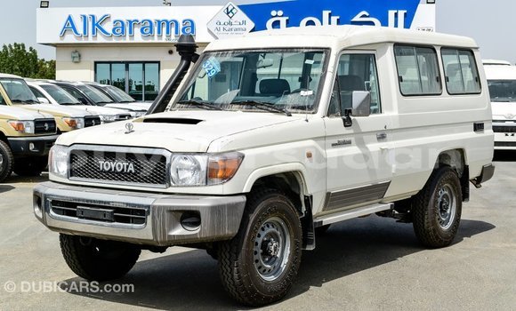 Buy Import Toyota Land Cruiser White Car in Import - Dubai in Al Jazirah State Buy Import Toyota Land Cruiser White Car in Import - Dubai in Al Jazirah State