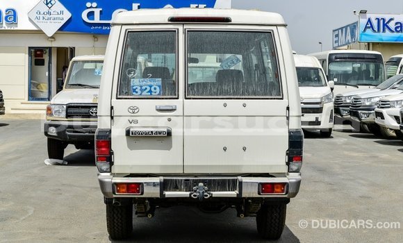 Buy Import Toyota Land Cruiser White Car in Import - Dubai in Al Jazirah State Buy Import Toyota Land Cruiser White Car in Import - Dubai in Al Jazirah State
