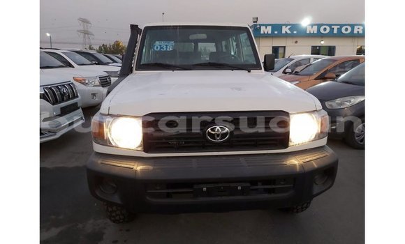 Buy Import Toyota Land Cruiser White Car in Import - Dubai in Al Jazirah State Buy Import Toyota Land Cruiser White Car in Import - Dubai in Al Jazirah State