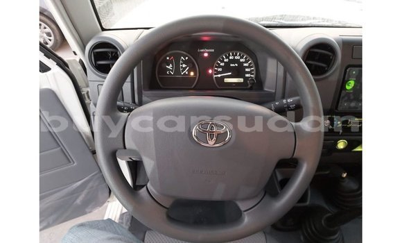 Buy Import Toyota Land Cruiser White Car in Import - Dubai in Al Jazirah State Buy Import Toyota Land Cruiser White Car in Import - Dubai in Al Jazirah State