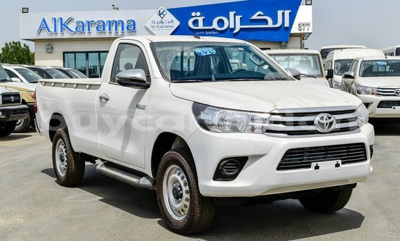 Buy Import Toyota Hilux White Car in Import - Dubai in Al Jazirah State Buy Import Toyota Hilux White Car in Import - Dubai in Al Jazirah State