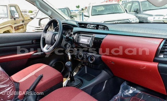 Buy Import Toyota Hilux White Car in Import - Dubai in Al Jazirah State Buy Import Toyota Hilux White Car in Import - Dubai in Al Jazirah State