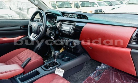 Buy Import Toyota Hilux White Car in Import - Dubai in Al Jazirah State Buy Import Toyota Hilux White Car in Import - Dubai in Al Jazirah State