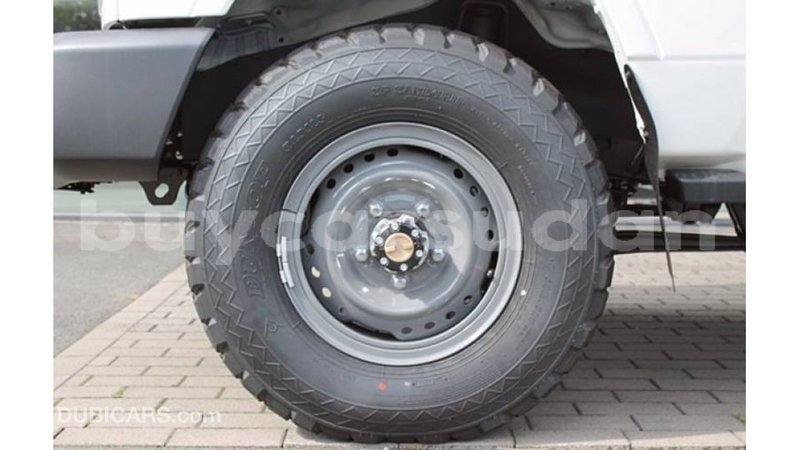 Big with watermark toyota land cruiser al jazirah state import dubai 3028
