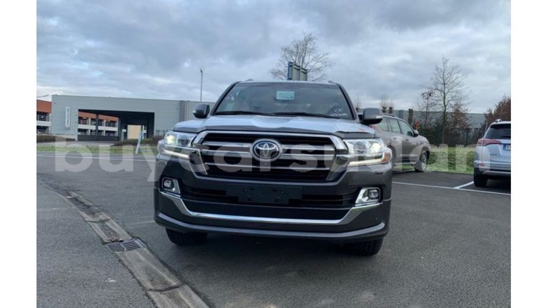 Big with watermark toyota land cruiser al jazirah state import dubai 3034