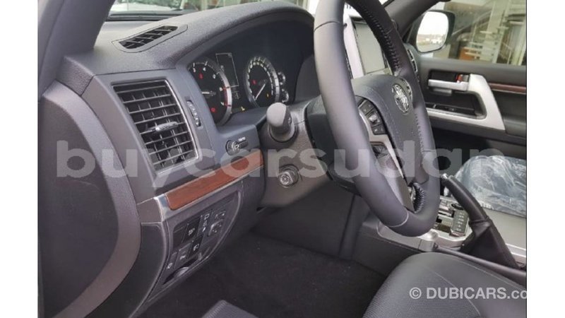 Big with watermark toyota land cruiser al jazirah state import dubai 3034