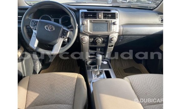 Buy Import Toyota HiAce White Truck in Import - Dubai in Al Jazirah State Buy Import Toyota HiAce White Truck in Import - Dubai in Al Jazirah State