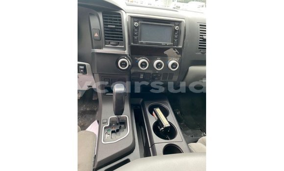 Buy Import Toyota Sequoia White Car in Import - Dubai in Al Jazirah State Buy Import Toyota Sequoia White Car in Import - Dubai in Al Jazirah State
