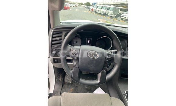 Buy Import Toyota Sequoia White Car in Import - Dubai in Al Jazirah State Buy Import Toyota Sequoia White Car in Import - Dubai in Al Jazirah State