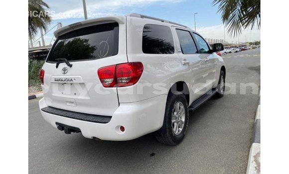 Buy Import Toyota Sequoia White Car in Import - Dubai in Al Jazirah State Buy Import Toyota Sequoia White Car in Import - Dubai in Al Jazirah State