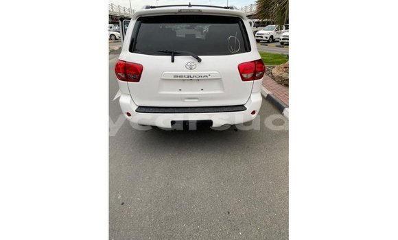 Buy Import Toyota Sequoia White Car in Import - Dubai in Al Jazirah State Buy Import Toyota Sequoia White Car in Import - Dubai in Al Jazirah State