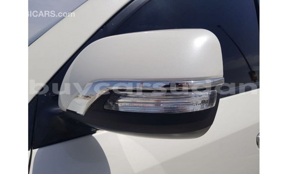 Buy Import Toyota Land Cruiser White Car in Import - Dubai in Al Jazirah State Buy Import Toyota Land Cruiser White Car in Import - Dubai in Al Jazirah State