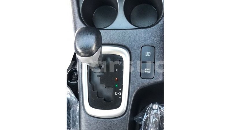 Big with watermark toyota hilux al jazirah state import dubai 3049