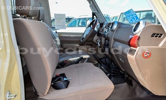 Buy Import Toyota Land Cruiser Beige Car in Import - Dubai in Al Jazirah State Buy Import Toyota Land Cruiser Beige Car in Import - Dubai in Al Jazirah State