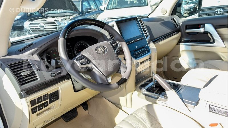 Big with watermark toyota land cruiser al jazirah state import dubai 3051