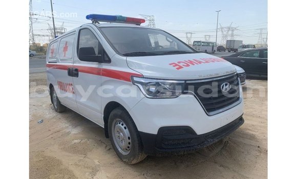 Buy Import Hyundai Accent White Car in Import - Dubai in Al Jazirah State Buy Import Hyundai Accent White Car in Import - Dubai in Al Jazirah State