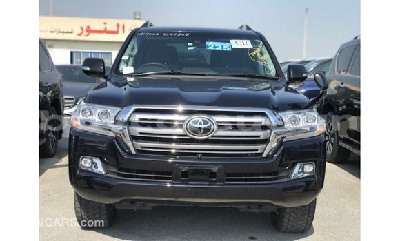 Acheter Import Voiture Toyota Land Cruiser Noir à Import - Dubai, État d'Al Jazirah Acheter Import Voiture Toyota Land Cruiser Noir à Import - Dubai, État d'Al Jazirah