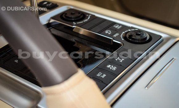 Buy Import Toyota Land Cruiser White Car in Import - Dubai in Al Jazirah State Buy Import Toyota Land Cruiser White Car in Import - Dubai in Al Jazirah State