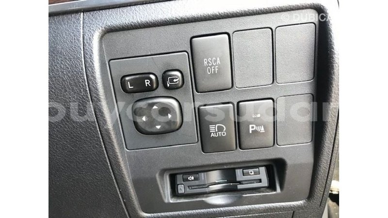 Big with watermark toyota land cruiser al jazirah state import dubai 3065