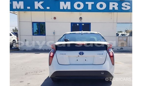 Buy Import Toyota Prius White Car in Import - Dubai in Al Jazirah State Buy Import Toyota Prius White Car in Import - Dubai in Al Jazirah State