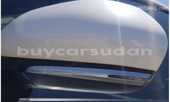 Buy Import Toyota Prius White Car in Import - Dubai in Al Jazirah State Buy Import Toyota Prius White Car in Import - Dubai in Al Jazirah State