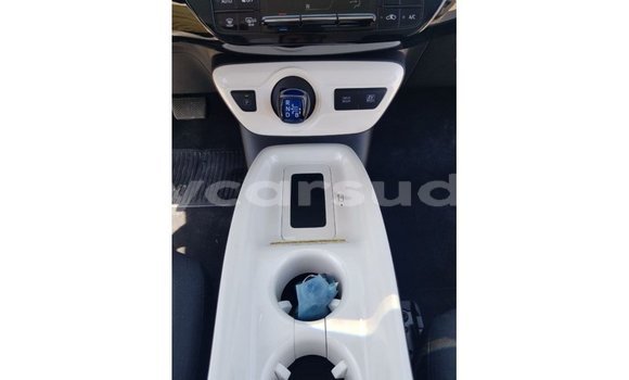 Buy Import Toyota Prius White Car in Import - Dubai in Al Jazirah State Buy Import Toyota Prius White Car in Import - Dubai in Al Jazirah State