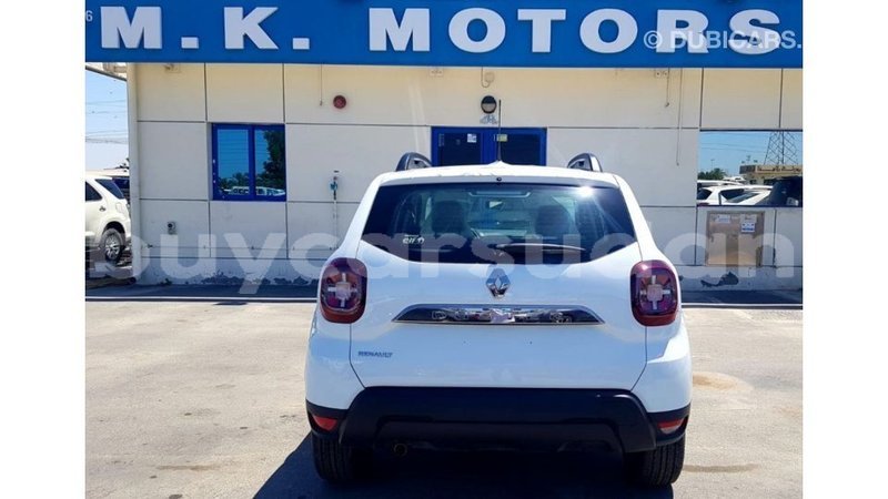 Big with watermark renault 19 al jazirah state import dubai 3074