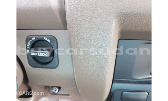 Buy Import Toyota Land Cruiser Beige Car in Import - Dubai in Al Jazirah State Buy Import Toyota Land Cruiser Beige Car in Import - Dubai in Al Jazirah State