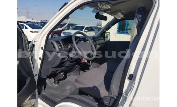 Buy Import Toyota Hiace White Car in Import - Dubai in Al Jazirah State Buy Import Toyota Hiace White Car in Import - Dubai in Al Jazirah State