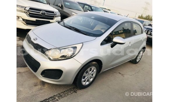 Acheter Import Voiture Kia Carens Autre à Import - Dubai, État d'Al Jazirah Acheter Import Voiture Kia Carens Autre à Import - Dubai, État d'Al Jazirah