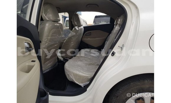 Buy Import Kia Carens White Car in Import - Dubai in Al Jazirah State Buy Import Kia Carens White Car in Import - Dubai in Al Jazirah State
