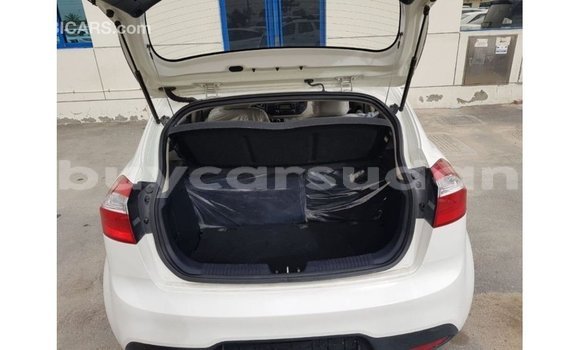 Buy Import Kia Carens White Car in Import - Dubai in Al Jazirah State Buy Import Kia Carens White Car in Import - Dubai in Al Jazirah State