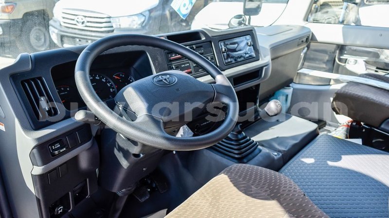 Big with watermark toyota coaster al jazirah state import dubai 3111