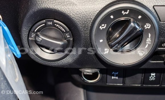 Buy Import Toyota Hilux White Car in Import - Dubai in Al Jazirah State Buy Import Toyota Hilux White Car in Import - Dubai in Al Jazirah State
