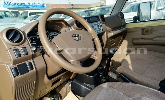 Buy Import Toyota Land Cruiser Beige Car in Import - Dubai in Al Jazirah State Buy Import Toyota Land Cruiser Beige Car in Import - Dubai in Al Jazirah State