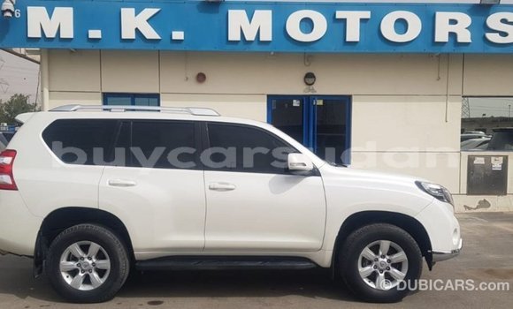 Buy Import Toyota Land Cruiser White Car in Import - Dubai in Al Jazirah State Buy Import Toyota Land Cruiser White Car in Import - Dubai in Al Jazirah State