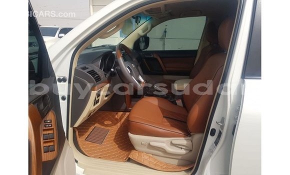 Buy Import Toyota Land Cruiser White Car in Import - Dubai in Al Jazirah State Buy Import Toyota Land Cruiser White Car in Import - Dubai in Al Jazirah State
