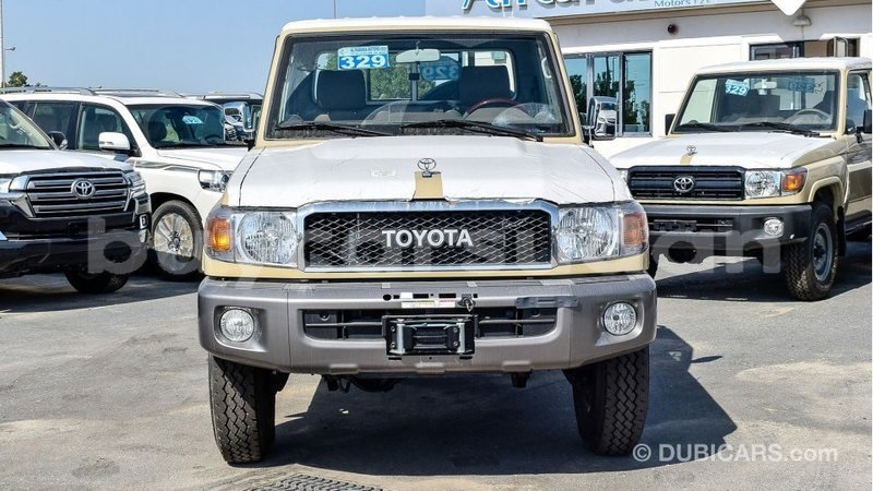 Big with watermark toyota land cruiser al jazirah state import dubai 3129