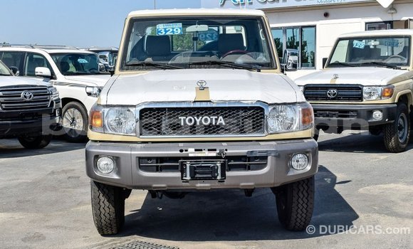 Buy Import Toyota Land Cruiser Beige Car in Import - Dubai in Al Jazirah State Buy Import Toyota Land Cruiser Beige Car in Import - Dubai in Al Jazirah State