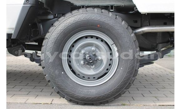 Buy Import Toyota Land Cruiser White Car in Import - Dubai in Al Jazirah State Buy Import Toyota Land Cruiser White Car in Import - Dubai in Al Jazirah State