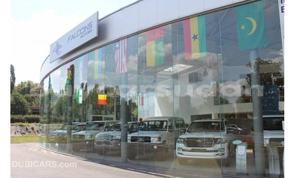 Buy Import Toyota Land Cruiser White Car in Import - Dubai in Al Jazirah State Buy Import Toyota Land Cruiser White Car in Import - Dubai in Al Jazirah State