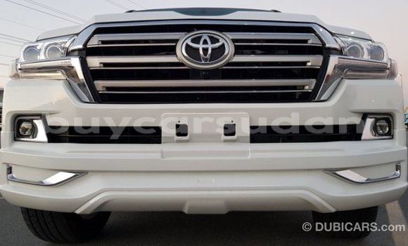 Buy Import Toyota Land Cruiser White Car in Import - Dubai in Al Jazirah State Buy Import Toyota Land Cruiser White Car in Import - Dubai in Al Jazirah State