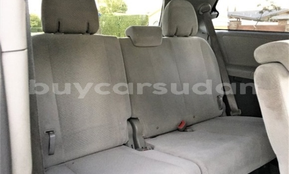 Buy Import Toyota Sienna Other Car in Bur Sudan in al-Bahr-al-Ahmar Buy Import Toyota Sienna Other Car in Bur Sudan in al-Bahr-al-Ahmar