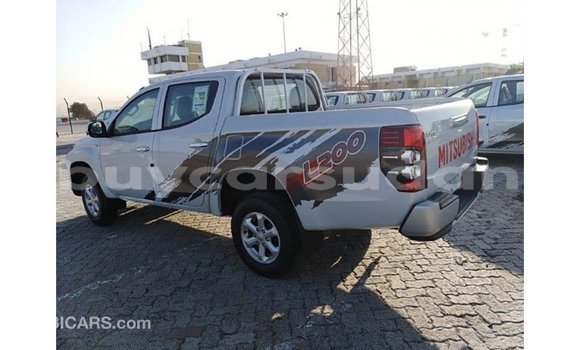 Buy Import Mitsubishi L200 White Car in Import - Dubai in Al Jazirah State Buy Import Mitsubishi L200 White Car in Import - Dubai in Al Jazirah State