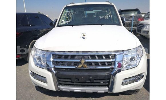 Buy Import Mitsubishi Pajero White Car in Import - Dubai in Al Jazirah State Buy Import Mitsubishi Pajero White Car in Import - Dubai in Al Jazirah State