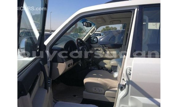 Buy Import Mitsubishi Pajero White Car in Import - Dubai in Al Jazirah State Buy Import Mitsubishi Pajero White Car in Import - Dubai in Al Jazirah State