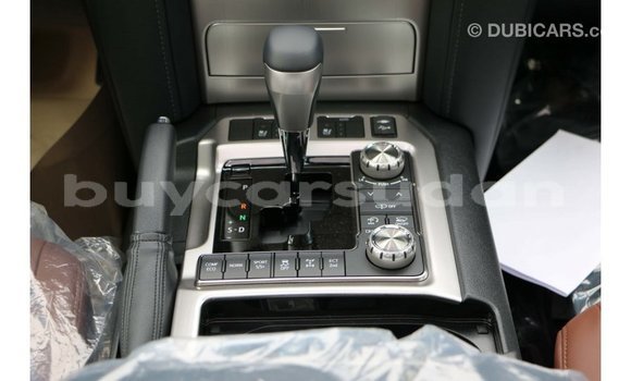 Buy Import Toyota Land Cruiser White Car in Import - Dubai in Al Jazirah State Buy Import Toyota Land Cruiser White Car in Import - Dubai in Al Jazirah State