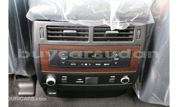 Buy Import Toyota Land Cruiser White Car in Import - Dubai in Al Jazirah State Buy Import Toyota Land Cruiser White Car in Import - Dubai in Al Jazirah State